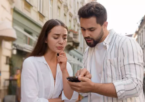 Bărbații din generația Z nu au o gândire mai progresistă decât generațiile anterioare: 1 din 3 crede că soțul ar trebui să aibă ultimul cuvânt