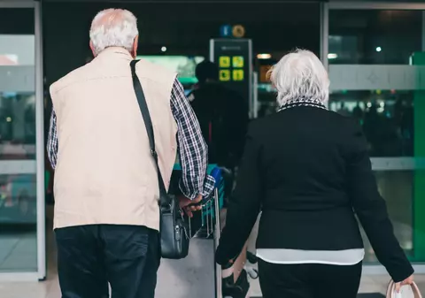 Au plătit peste 2.800 de euro, dar la aeroport au descoperit că biletele de avion erau false: „Eram în stare de șoc”