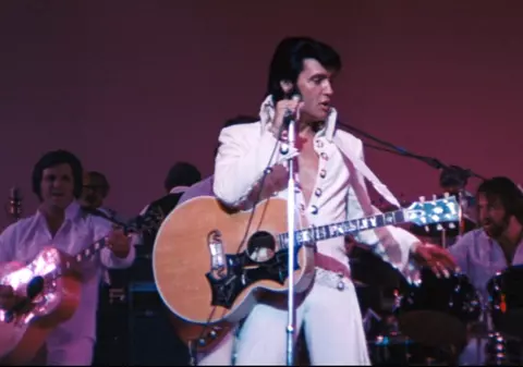 Filmul EPiC: Elvis Presley in Concert, un succes în cinematografele mondiale, urmează să apară pe Blu Ray și DVD