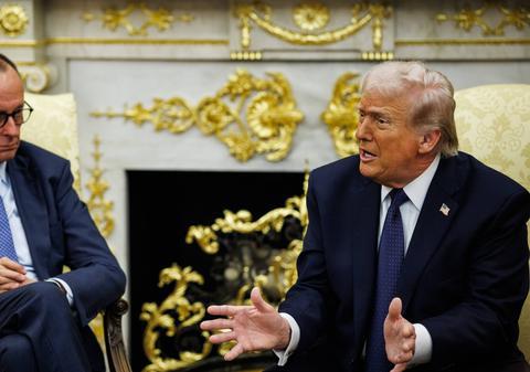 Donald Trump îl critică pe premierul britanic în timpul întrevederii cu cancelarul german: „Nu avem de-a face cu Winston Churchill”