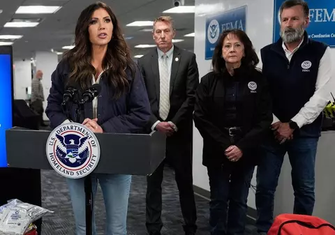 Un oficial din administrația lui Trump spune că a fost teleportat