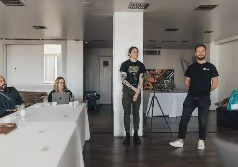 De la emoții la discurs sigur: soluțiile oferite de Collegio