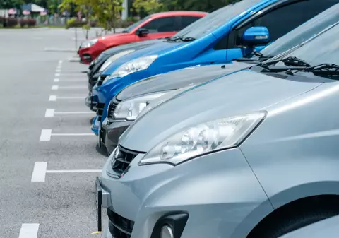 Soluția propusă de un grup de cercetători pentru ca șoferii să poată găsi mai repede un loc de parcare