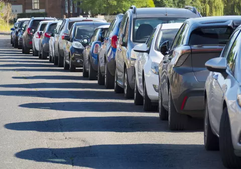 România, pe ultimul loc în Europa la vânzările auto: de ce scade piața la noi când restul continentului își revine