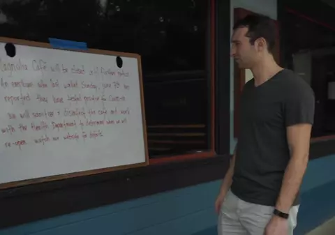 Un milionar și-a golit conturile și a ajuns pe stradă ca să demonstreze că poate face 1.000.000 de dolari de la zero. A rezistat 300 de zile | VIDEO