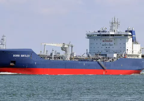 Reacția Rusiei după ce SUA au ridicat temporar sancțiunile pentru achiziția petrolului rusesc: „Interesele noastre coincid”