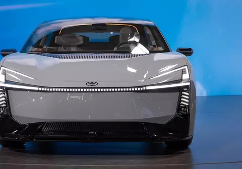 Modelele care chiar sunt economice, nu doar pe hârtie. Top mașini care consumă cel mai puțin în realitate