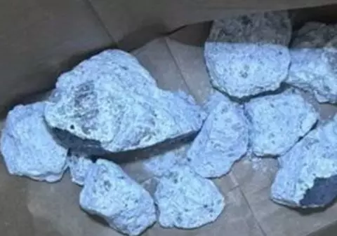 Resturi dintr-un meteorit s-au prăbușit peste case, în Germania: „Gaura e cât o minge de fotbal”