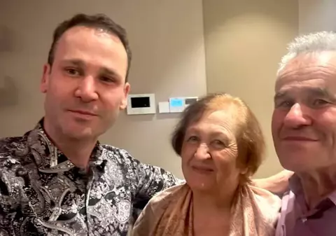 Părinții primarului Negoiță, pensionarii Ilie și Lidia Negoiță, investiție de milioane de euro în Italia: vilă uriașă și restaurant pe plajă