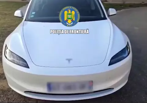 Tesla de 30.000 de euro, căutată în Franța, găsită și preluată de polițiștii din Oradea