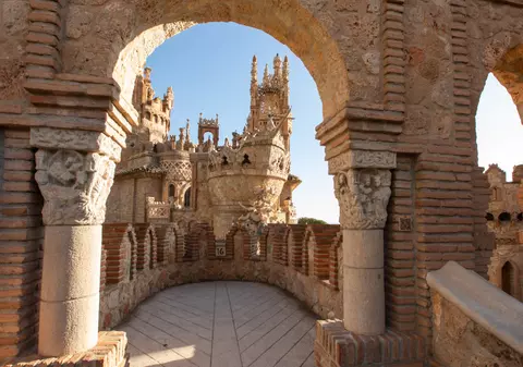 O femeie a plătit 3 euro ca să viziteze un castel din Spania, dar când a intrat în clădire și-a dat seama că nu a ajuns unde își dorea