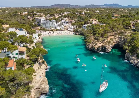 Turiștii bogați renunță la Dubai pentru această insulă din Marea Mediterană: „Cererile s-au triplat”