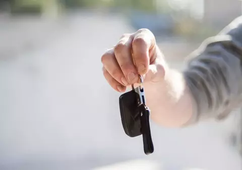 Libertatea de mișcare - avantajele unei rezervări online pentru rent a car