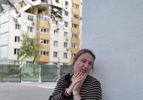 Locatarii blocului care a explodat în Rahova acum 6 luni sunt disperați: „Nimeni nu ne ajută. Venim ca proștii pe aici, ne uităm și plecăm”