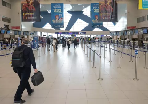 Încă un aeroport a tăiat limita de 100 ml pentru lichide. Turiștii pot duce chiar și recipiente de 2 litri, în această țară din Europa