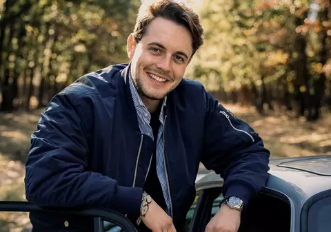 Aris Eram, surprins în ipostaze apropiate cu o fostă concurentă de la Survivor România 2026. Au petrecut împreună într-un local din București