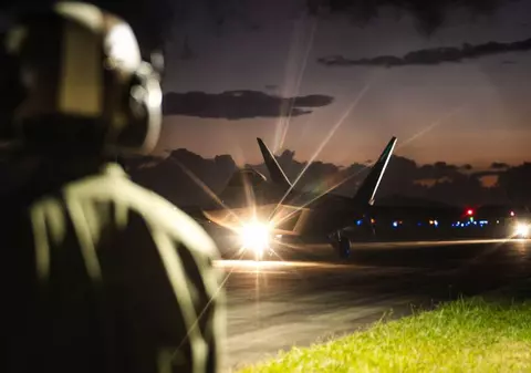 Un militar american a câștigat 400.000 de dolari după ce a pariat pe o operațiune strict secretă la care participa: „Lumea a devenit un cazinou”