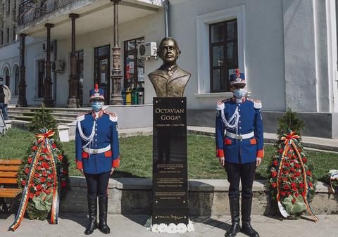 Bustul lui Octavian Goga a dispărut la Iași, era amplasat în Grădina Copou: „Activitatea sa politică este una regretabilă”