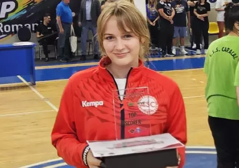 Apel umanitar pentru tânăra handbalistă Carina Vasile: „Trece prin cea mai dificilă luptă a vieții ei”