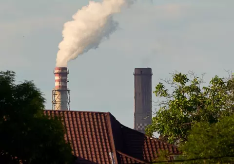 Cine și cu ce poluează în Craiova: singura stație care ar trebui să măsoare PM2,5 nu a funcționat