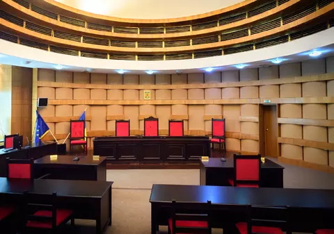 Decizie definitivă ÎCCJ pentru toți operatorii economici: TVA-ul poate fi compensat până la încetarea activității