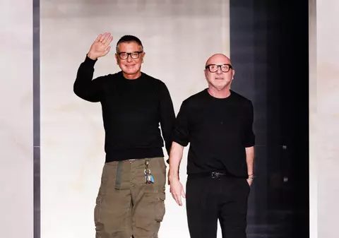 Dolce & Gabbana se luptă cu datorii de 450.000.000 de euro. Stefano Gabbana renunță la conducere, după 40 de ani