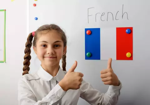 Cum arată și cum funcționează școlile de stat din Franța. O profesoară din România, uluită de cum se învață în afară