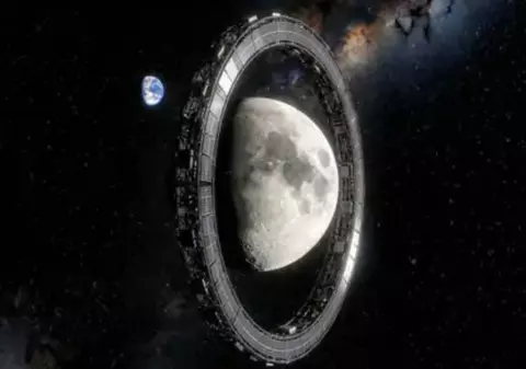 Japonia vrea să înconjoare Luna cu panouri solare ca să trimită energie nelimitată pe Pământ