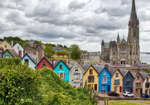 O țară din Europa angajează 55.000 de muncitori străini, cu salarii de până la 7.000 de euro