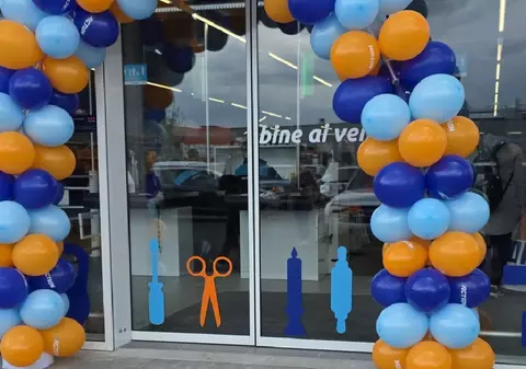 Retailerul olandez care are mereu „1.500 de produse sub 5 lei” deschide trei noi magazine în România. Ce salarii oferă angajaților