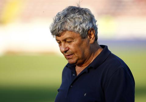 Noi informații despre Mircea Lucescu, internat în stare critică la Spitalul Universitar: „CT-ul a evidențiat multiple semne de accidente vasculare ischemice”