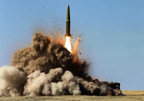 Clubul Maniacilor Nucleari susține la televiziunea de stat din Rusia folosirea armei de distrugere în masă în Ucraina: „Vor fi șterse de pe fața pământului”