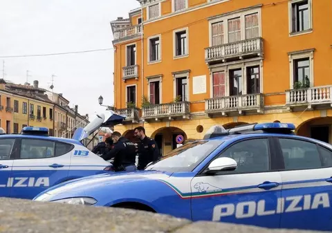 Un avocat și-a ucis fiul cu 3 lovituri de topor pentru că „nu voia să muncească”, în Italia: „Fiul meu era un om violent”