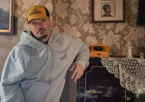 Noi imagini cu Puya la țară. Cum arată curtea și casa renovată: „Costă foarte puțin”