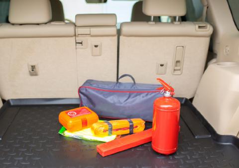 Un șofer din Oradea a fost amendat cu 810 lei pentru că nu a știut unde are trusa medicală și stingătorul