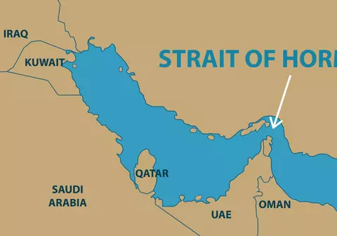 Câteva nave au traversat Strâmtoarea Ormuz, în contextul unui armistițiu fragil
