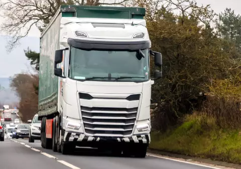 O țară din Europa pregătește noi taxe de drum pentru camioane, de la 1 iulie. Șoferii de TIR vor plăti pe kilometru