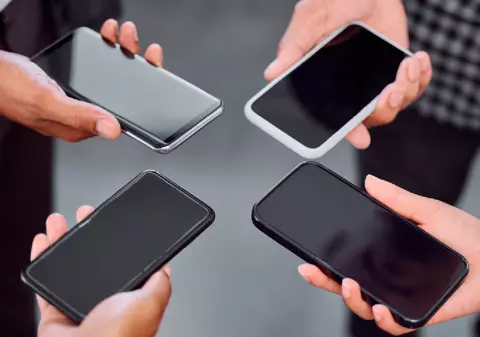 O primărie din Alba a plătit 38 de abonamente de telefon, deși are doar 10 angajați