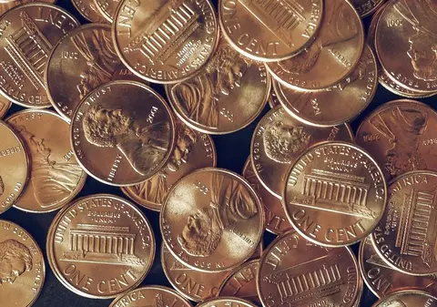 A strâns monede de 1 cent timp de 45 de ani și a rămas fără cuvinte când a văzut suma totală