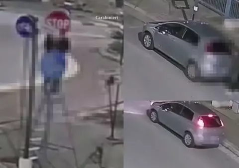 Un șofer din Italia, nemulțumit de semnele de circulație din oraș, a început să se plimbe seara cu o scară în portbagaj și să le schimbe