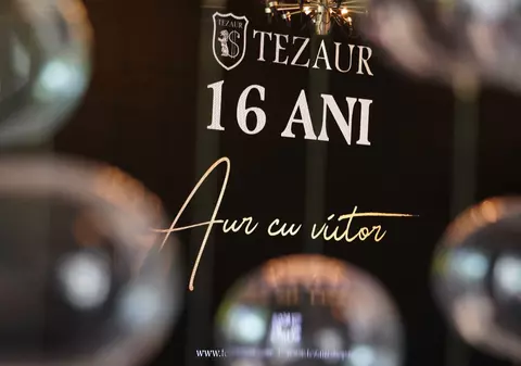 „AUR CU VIITOR”: TEZAUR sărbătorește 16 ani printr-un manifest despre modă, sustenabilitate și educație financiară
