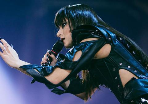 Livetext Alexandra Căpitănescu a urcat pe scenă în cea de-a doua semifinală Eurovision Song Contest 2026. România, spectacol de lumini la Viena