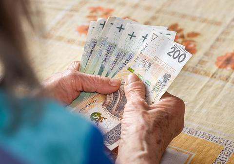 Ce pensie primește o femeie care a lucrat 61 de ani, în Polonia: „A stabilit un record impresionant”