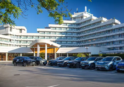 BMW iX3 a câștigat Best Electric Car România 2026. Testul real de 700 km a scos în evidență adevărul despre mașinile electrice în România