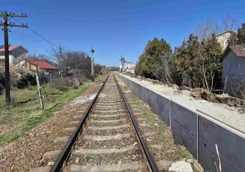 Gara de pe litoral în care nu vor opri Trenurile Soarelui: la Neptun, vor fi folosite în continuare peroanele vechi