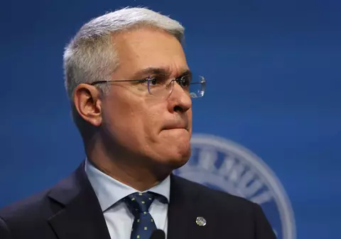 Românii ale căror salarii scad, după aplicarea noii legi, vor primi o diferență salarială până în 2031, spune ministrul muncii