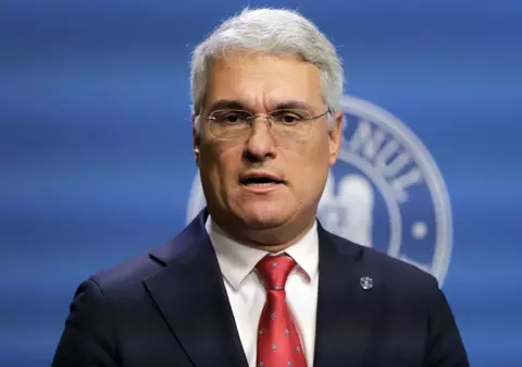 Curtea de Apel București a suspendat procedura noii legi a salarizării. Dragoș Pîslaru: „Nu produce vreun efect”