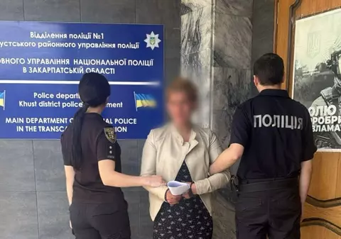 O femeie și-a închiriat copiii pentru cerșetorie, în Transcarpatia: „1.000 de dolari pe săptămână”. Ce pedeapsă riscă