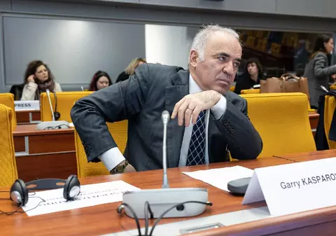 Garry Kasparov, dat în urmărire internațională de Rusia. Care sunt cele trei acuzații cu care se confruntă