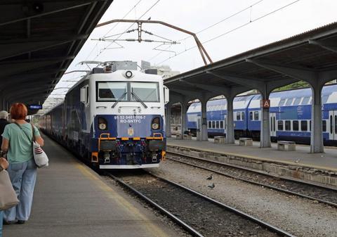 Ilie Bolojan explică de ce România nu poate crește viteza pe calea ferată și să reducă întârzierile trenurilor. Noi bani pierduți din PNRR